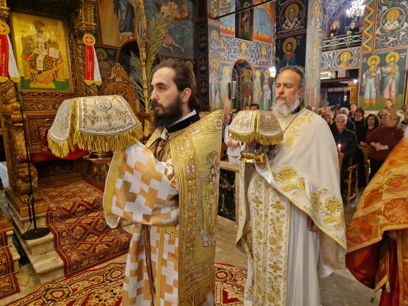 Η Ανάσταση στη Μητρόπολη Δράμας